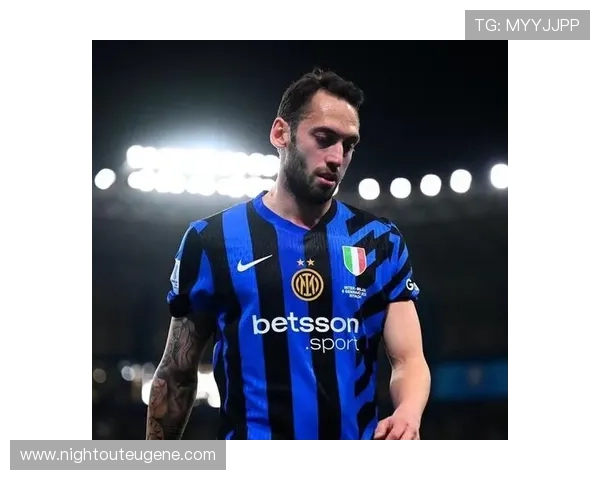 恰尔汗奥卢关键传球助力球队获胜，展现出色组织能力和竞技状态