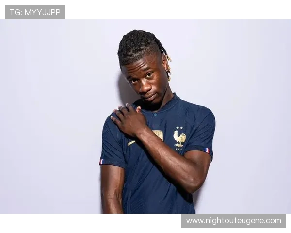 卡马文加抢断能力持续提升，防守表现稳健