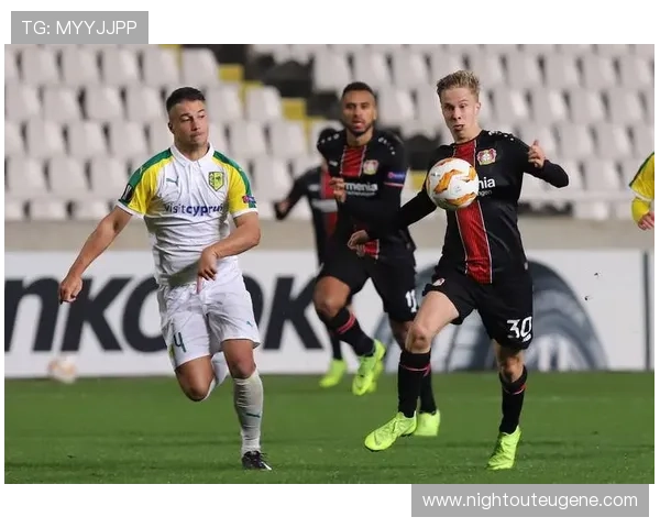 圣埃蒂安关键球员近期表现稳健,助力球队竞争力增强 圣埃蒂安关键球员近期表现稳健,助力球队竞争力增强