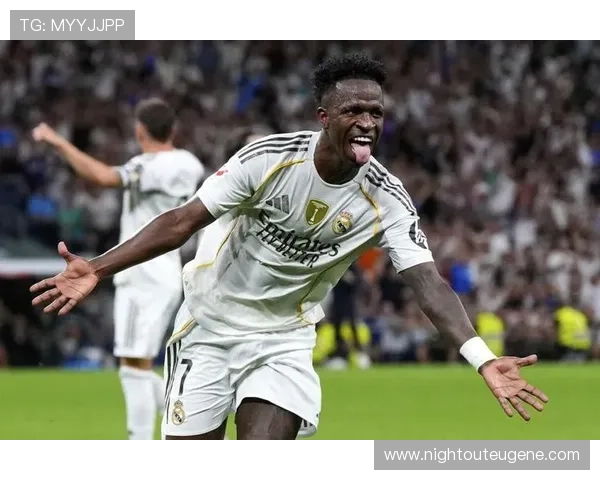 维尼修斯早期生涯解析：皇马初期低迷为何成为关键转折